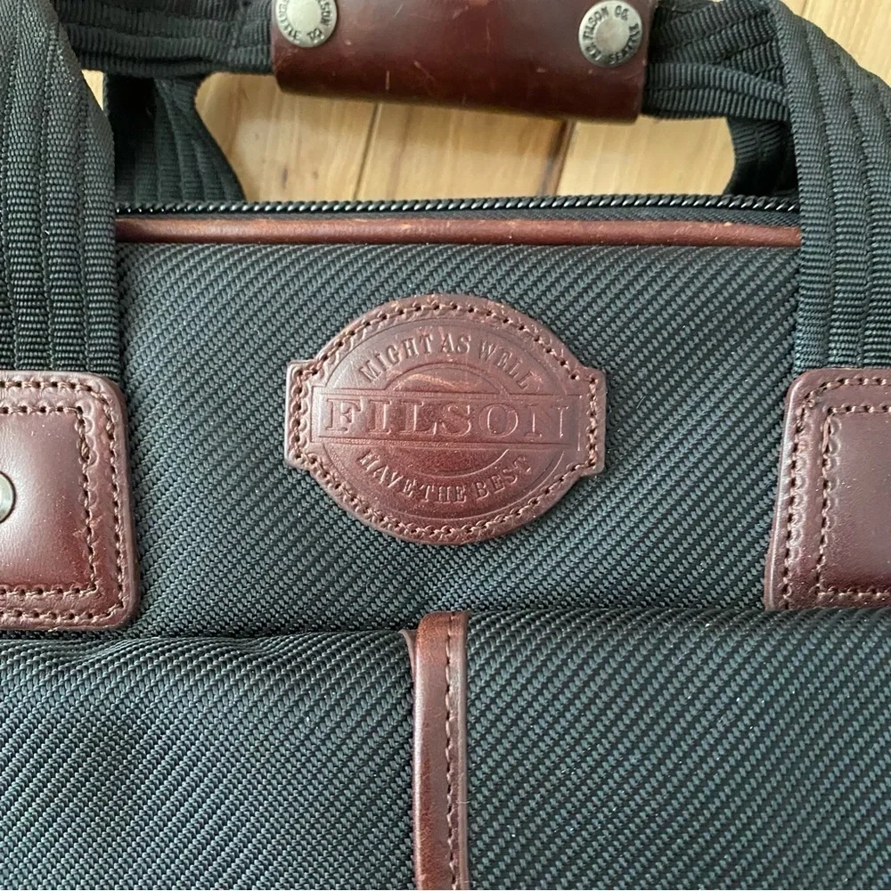 C.C. Filson Seattle Black Brown Leather Passage Saddlebag Briefcase Carrying Bag